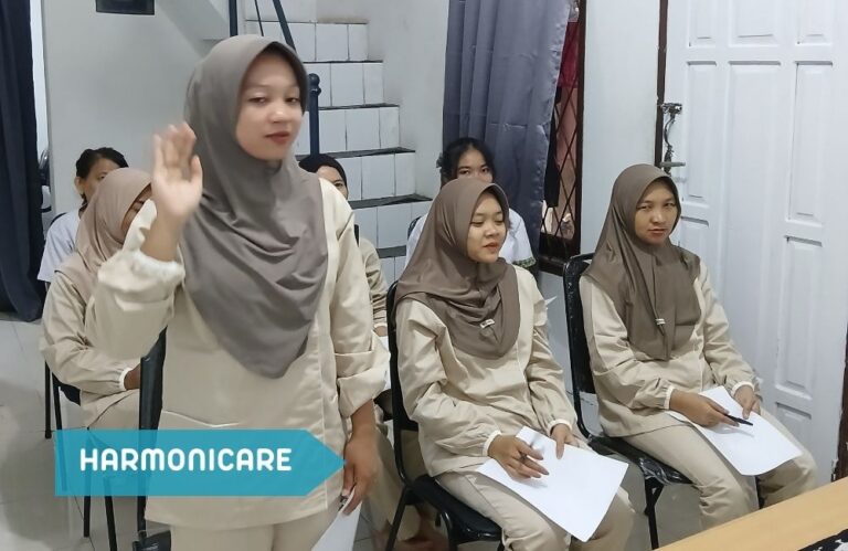 Jasa Penyalur Caregiver Terbaik dari harmonicare